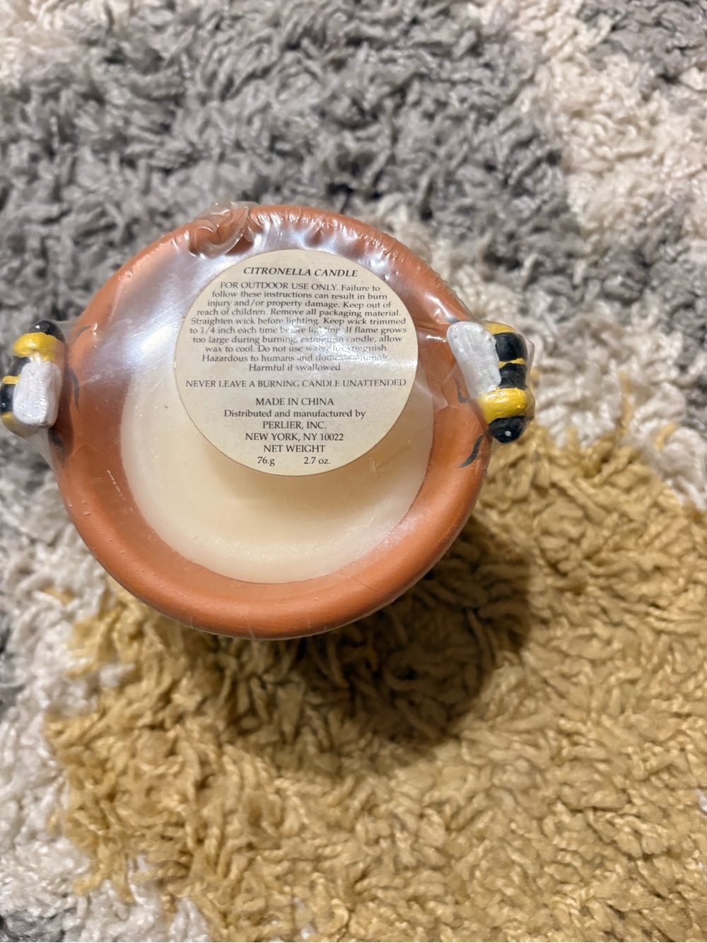Citronella Outdoor Candle - Terra Cotta with Bees